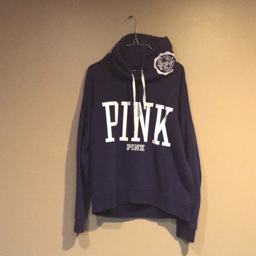 Victoria Secret Pink bl/wht long neck sweater.